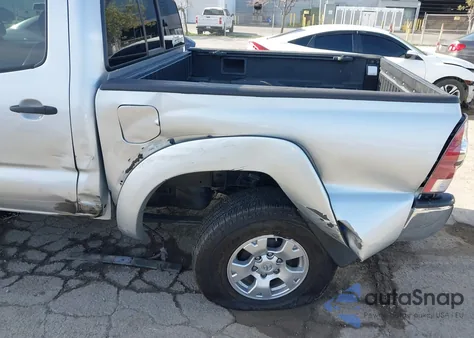 2011 Toyota Tacoma Prerunner V6 z USA, uszkodzony, nr VIN 3TMJU4GN2BM110694